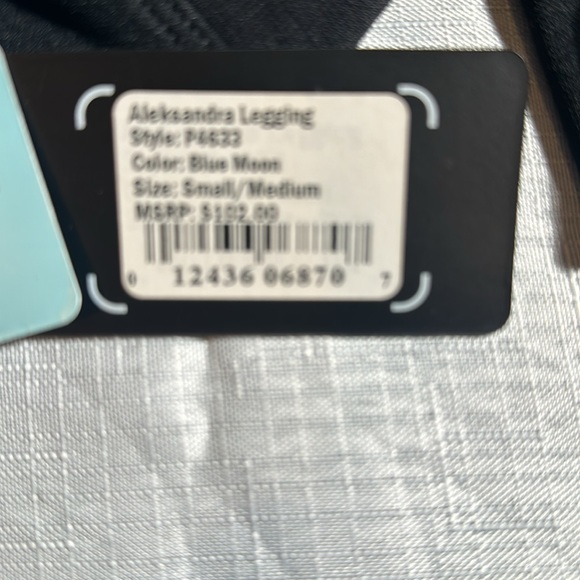 NUX Leggings new size S/M - Picture 6 of 7